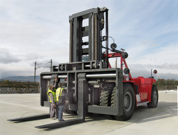 Fork positioner Load capacity 55000 kg / 1200 mm