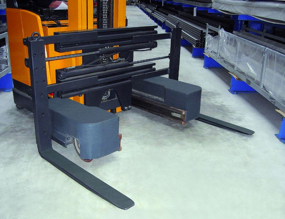 Hydraulic Fork Spreader ZVKGS H for Reach Trucks (frame with extended height)