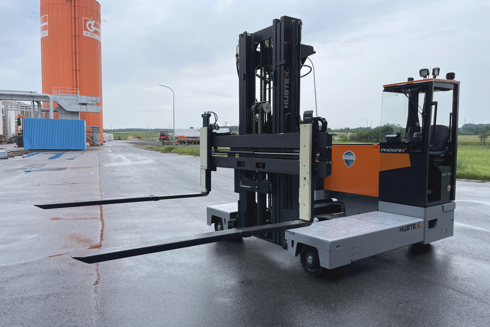hydraulic telescopic forks