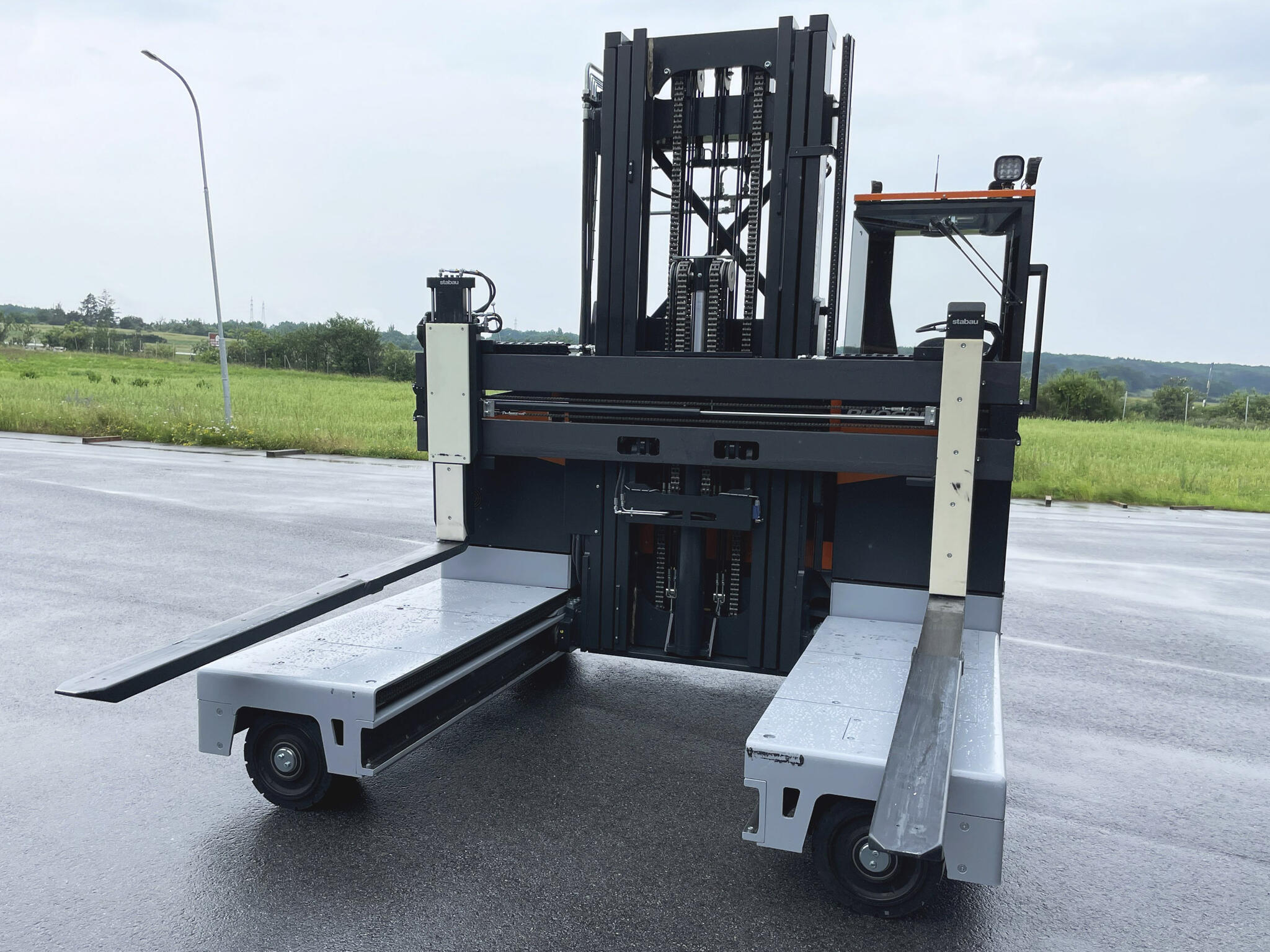 hydraulic telescopic forks