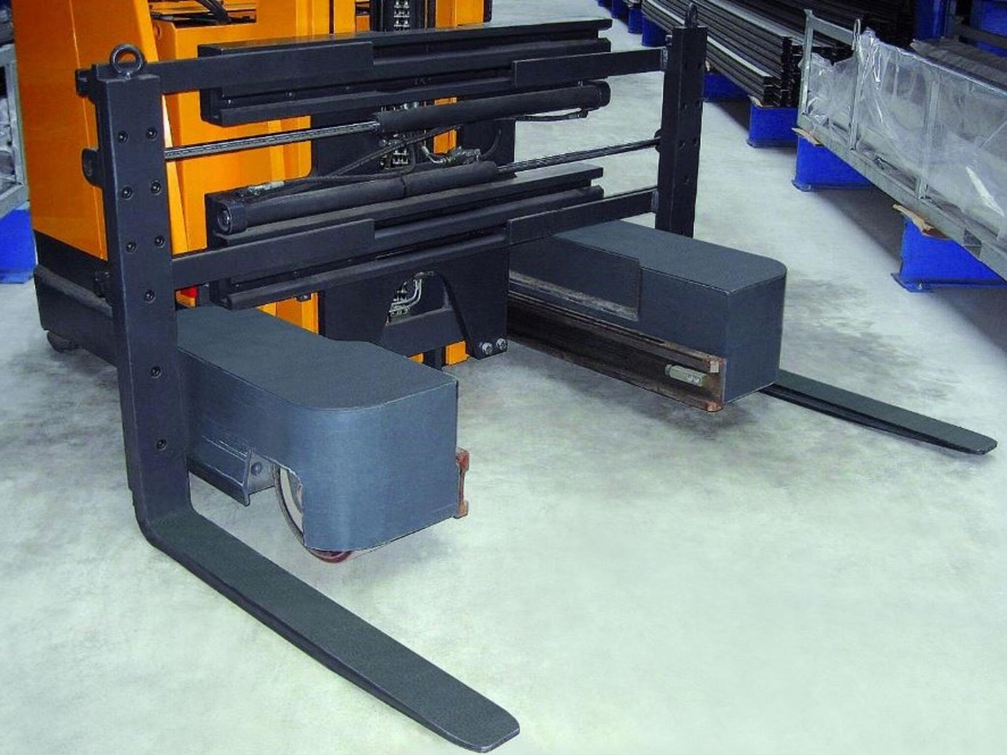 Fork positioner for Reach Truck